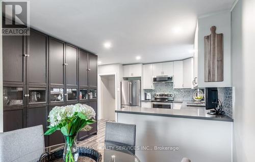 96 Purdy Crescent, Hamilton, ON - Indoor Photo Showing Kitchen With Upgraded Kitchen