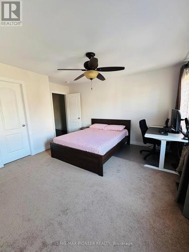 16 Mcechearn Crescent E, Caledon, ON - Indoor Photo Showing Bedroom