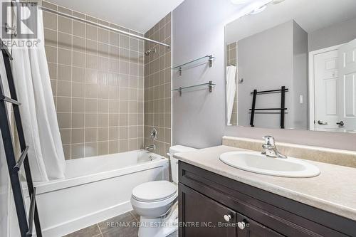 782 Johnson Heights, Milton, ON - Indoor Photo Showing Bathroom