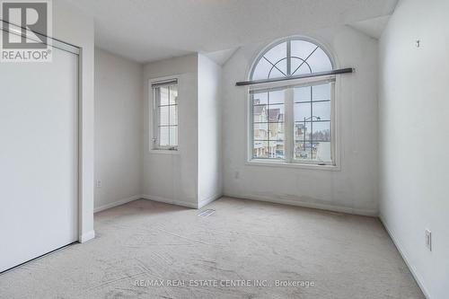 782 Johnson Heights, Milton, ON - Indoor Photo Showing Other Room