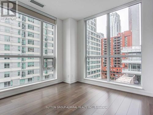 623 - 98 Lillian Street, Toronto, ON - Indoor