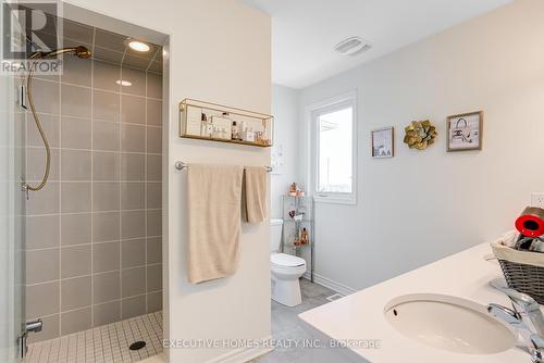 507 - 1148 Dragonfly Avenue, Pickering, ON - Indoor Photo Showing Bathroom