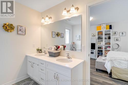 507 - 1148 Dragonfly Avenue, Pickering, ON - Indoor Photo Showing Bathroom