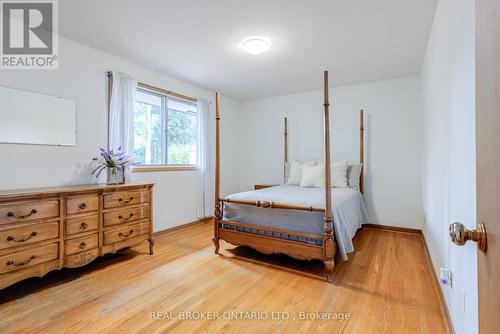 18 Burnt Log Crescent, Toronto, ON - Indoor Photo Showing Bedroom