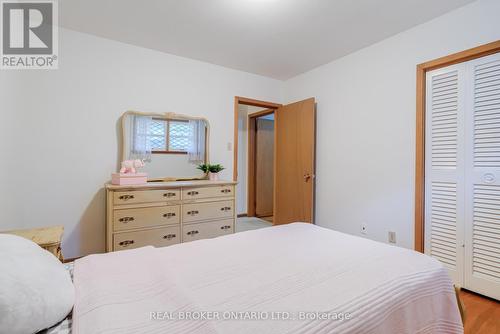 18 Burnt Log Crescent, Toronto, ON - Indoor Photo Showing Bedroom