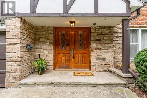 18 Burnt Log Crescent, Toronto, ON - Outdoor With Exterior