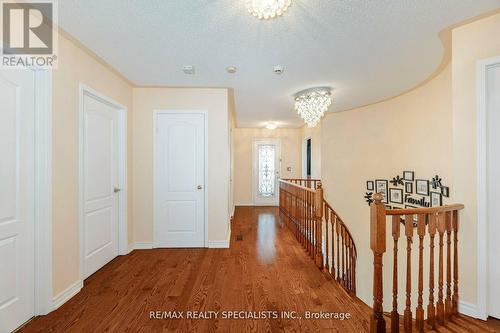 36 Dunvegan Crescent, Brampton, ON - Indoor Photo Showing Other Room