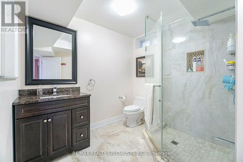 36 Dunvegan Crescent, Brampton, ON - Indoor Photo Showing Bathroom