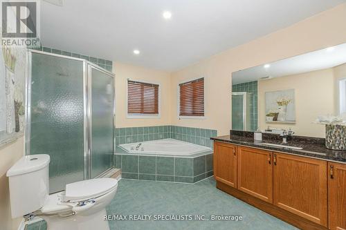 36 Dunvegan Crescent, Brampton, ON - Indoor Photo Showing Bathroom