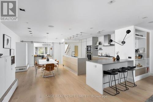 22 Queen Anne Road, Toronto, ON - Indoor Photo Showing Kitchen