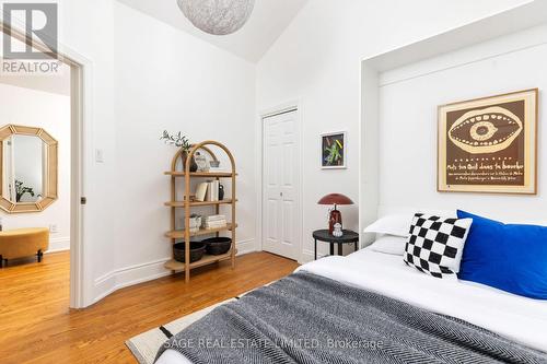 22 Queen Anne Road, Toronto, ON - Indoor Photo Showing Bedroom