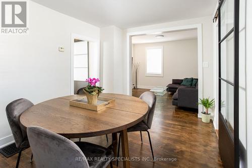 5 East John Street N, Innisfil, ON - Indoor Photo Showing Dining Room