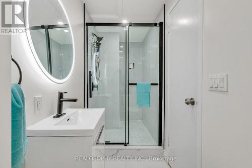 32 - 4156 Fieldgate Drive, Mississauga, ON - Indoor Photo Showing Bathroom