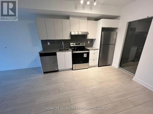 B617 - 3200 Dakota Common, Burlington, ON - Indoor Photo Showing Kitchen With Stainless Steel Kitchen