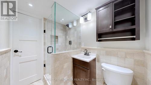 20 Mayall Avenue, Toronto, ON - Indoor Photo Showing Bathroom