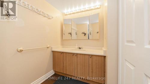 1104 - 330 Mill Street S, Brampton, ON - Indoor Photo Showing Bathroom