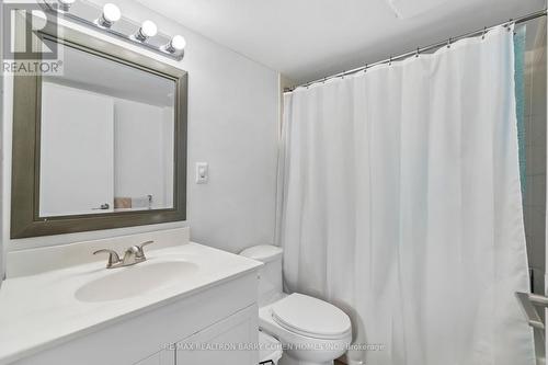 Ph2 - 77 Maitland Place, Toronto, ON - Indoor Photo Showing Bathroom