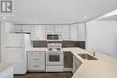 Ph2 - 77 Maitland Place, Toronto, ON  - Indoor Photo Showing Kitchen 