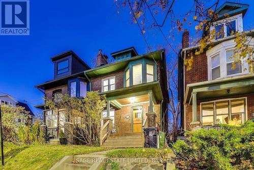 33 Hampton Avenue, Toronto, ON - Outdoor