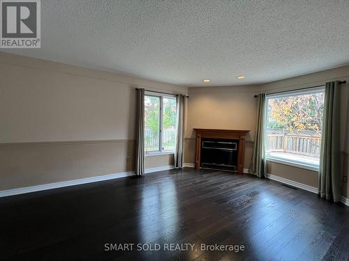 152 Elderwood Trail, Oakville, ON - Indoor Photo Showing Living Room With Fireplace