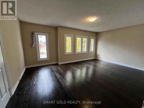 152 Elderwood Trail, Oakville, ON - Indoor Photo Showing Other Room