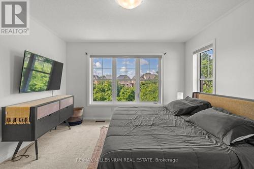 34 Paradise Way, Whitby, ON - Indoor Photo Showing Bedroom