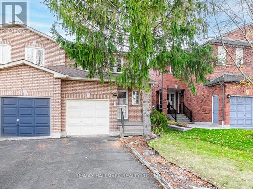 566 Walpole Crescent, Newmarket, ON - Outdoor