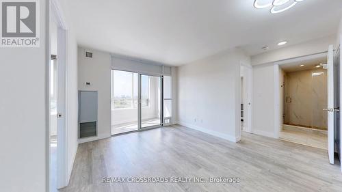 705 - 7373 Kennedy Road, Markham, ON - Indoor Photo Showing Other Room