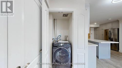 705 - 7373 Kennedy Road, Markham, ON - Indoor Photo Showing Laundry Room