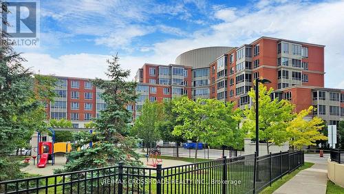 705 - 7373 Kennedy Road, Markham, ON - Outdoor