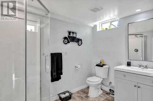 1240 Wildlark Drive, Peterborough (Monaghan), ON - Indoor Photo Showing Bathroom