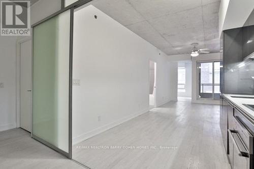 316 - 20 Gladstone Avenue, Toronto, ON - Indoor Photo Showing Kitchen