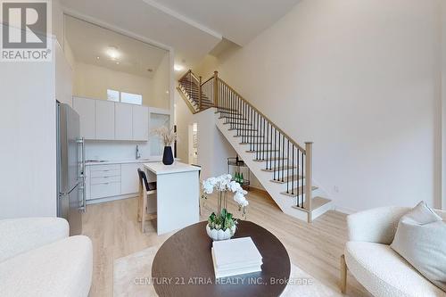 101 - 250 Lawrence Avenue W, Toronto, ON - Indoor