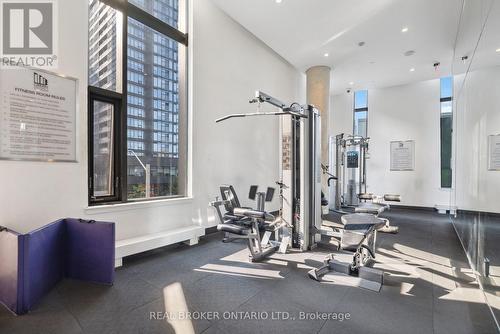 303 - 170 Fort York Boulevard, Toronto, ON - Indoor Photo Showing Gym Room