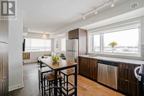 503 - 1127 Cooke Boulevard, Burlington, ON - Indoor Photo Showing Kitchen With Stainless Steel Kitchen