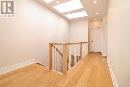 1048 Roosevelt Road, Mississauga, ON - Indoor Photo Showing Other Room