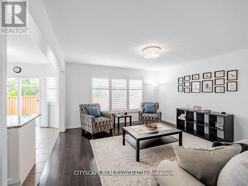 839 Etherington Way, Milton, ON - Indoor Photo Showing Living Room