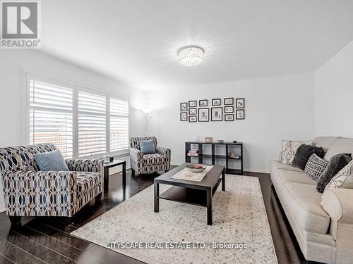 839 Etherington Way, Milton, ON - Indoor Photo Showing Living Room