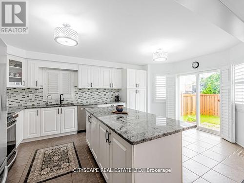 839 Etherington Way, Milton, ON - Indoor Photo Showing Kitchen With Upgraded Kitchen