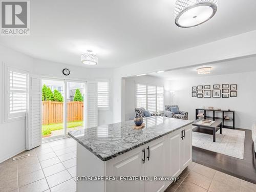 839 Etherington Way, Milton, ON - Indoor Photo Showing Kitchen