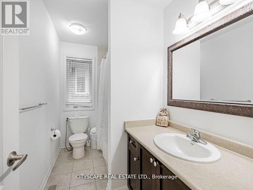 839 Etherington Way, Milton, ON - Indoor Photo Showing Bathroom