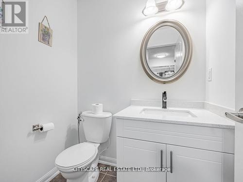 839 Etherington Way, Milton, ON - Indoor Photo Showing Bathroom