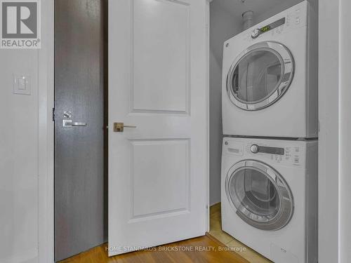 605 - 7171 Yonge Street, Markham, ON - Indoor Photo Showing Laundry Room