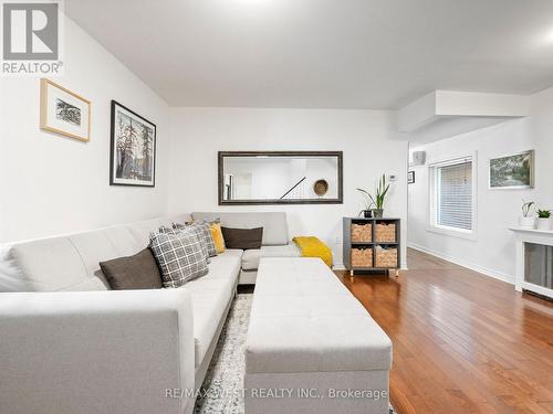 91 Fortieth Street, Toronto, ON - Indoor Photo Showing Living Room