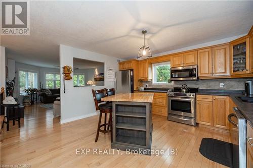 557554 4Th Concession S, Meaford, ON - Indoor Photo Showing Kitchen