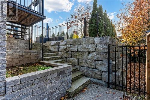 175 Oakhill Place, Ancaster, ON - Outdoor