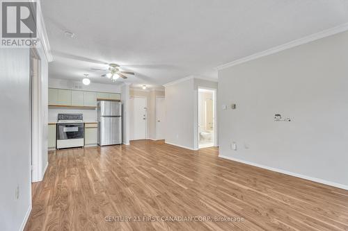 103 - 1 Jacksway Crescent, London, ON - Indoor Photo Showing Kitchen