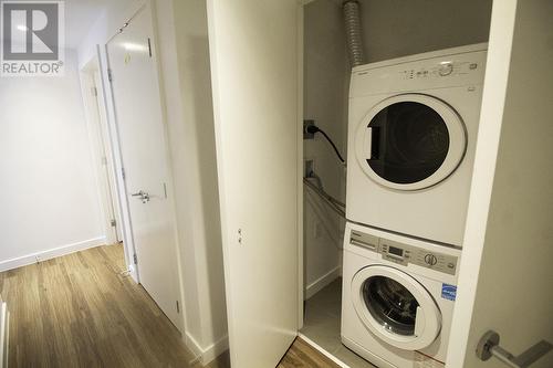 1208 1661 Quebec Street, Vancouver, BC - Indoor Photo Showing Laundry Room