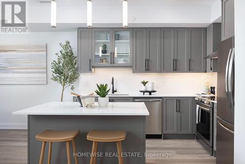 9 - 600 Brookdale Avenue, Toronto, ON - Indoor Photo Showing Kitchen With Upgraded Kitchen