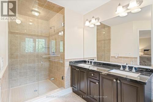 189 Rothbury Road, Richmond Hill, ON - Indoor Photo Showing Bathroom